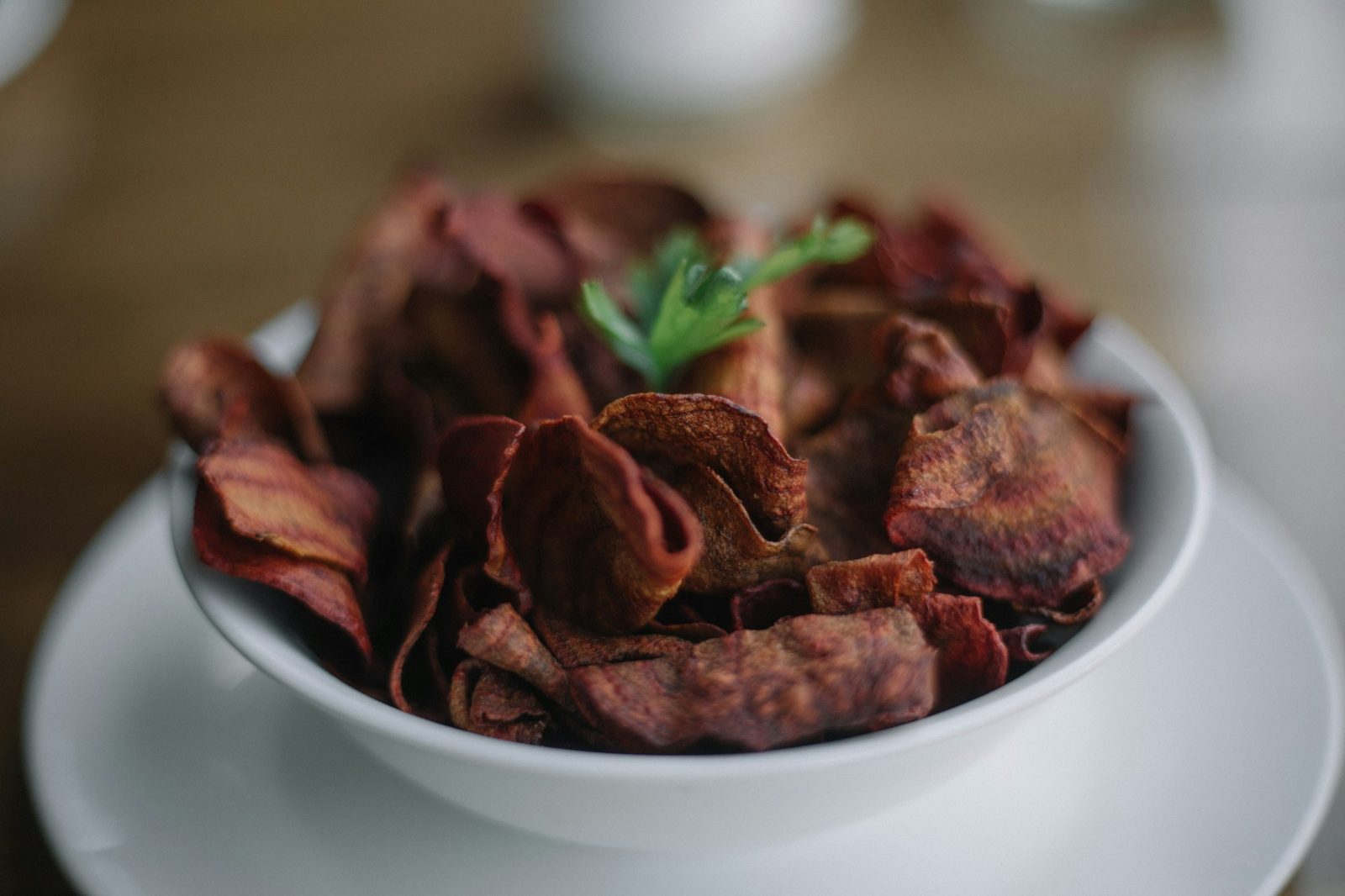 Beetroot and rosemary vegetable chips