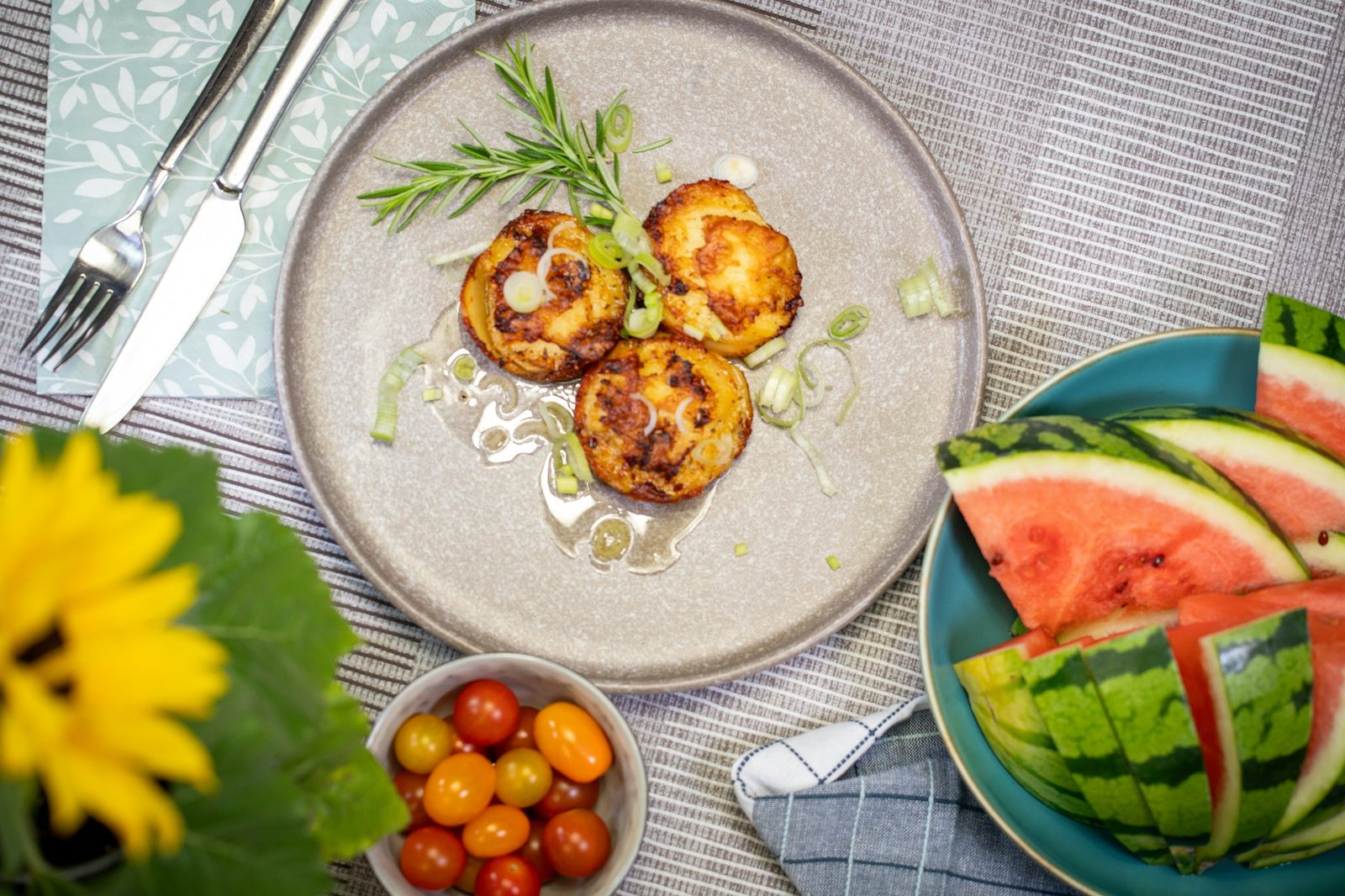 Golden vegetable fritters freshly cooked, representing a healthy savoury snack